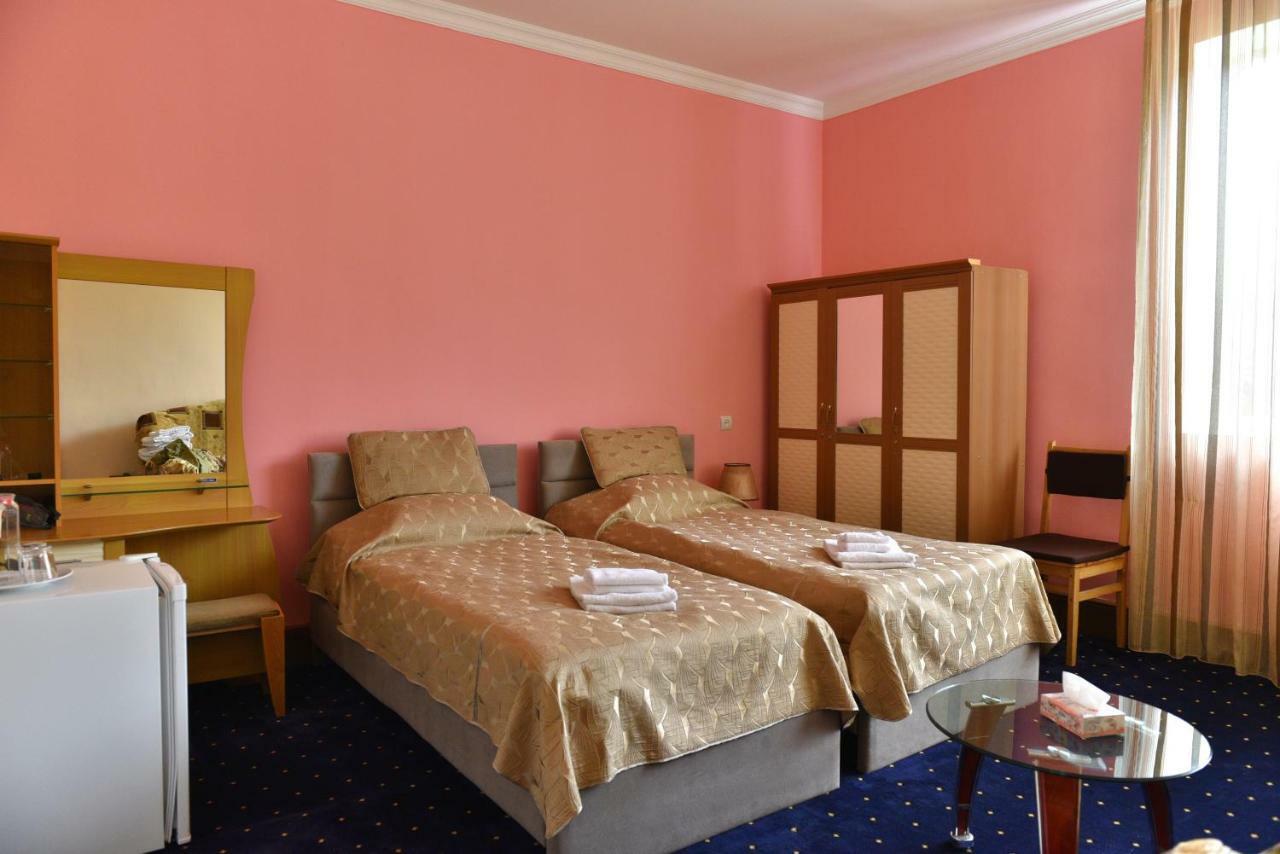 Greenwood Hotel Dilijan Exterior photo